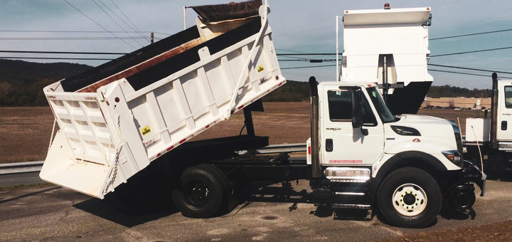 retroceder-forma-segura-camion-carga-aprende-de-otros